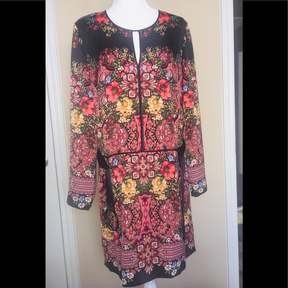 🛍Laundry by Shelli Segal dress🛍